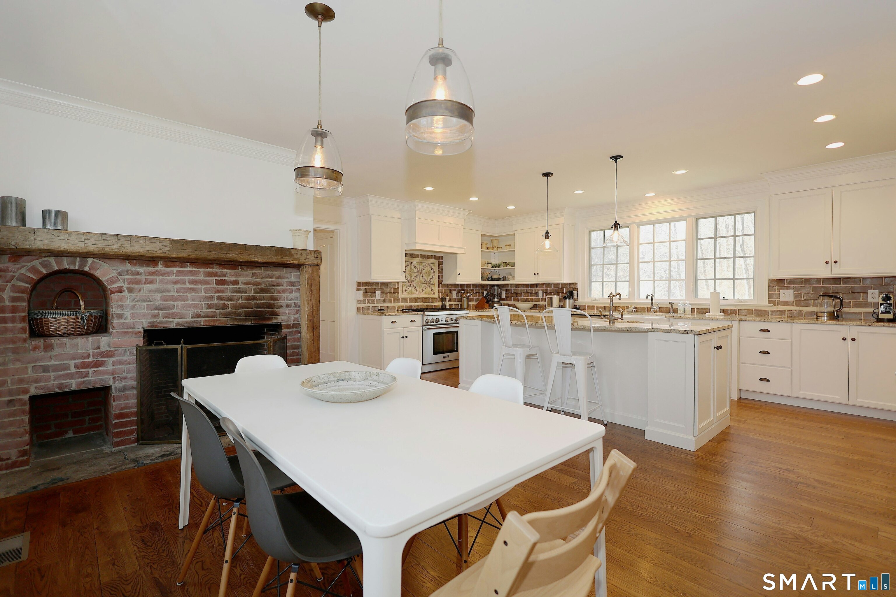 219 Bennetts Farm Road Ridgefield, CT 06877 - Photo 14 of 40