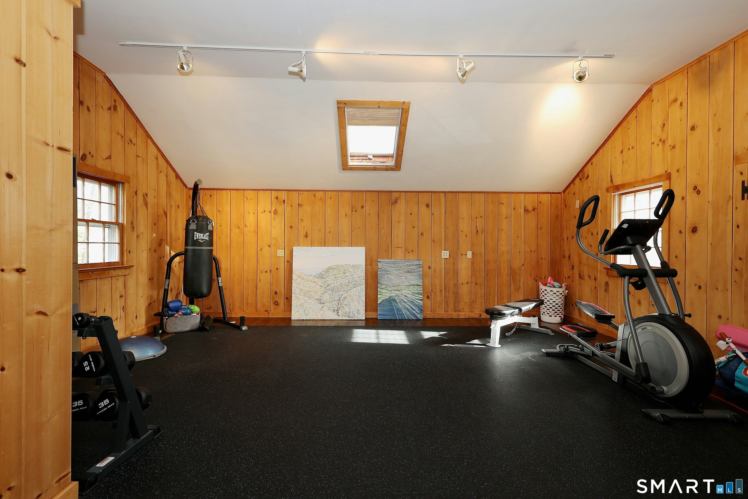 219 Bennetts Farm Road Ridgefield, CT 06877 - Photo 38 of 40