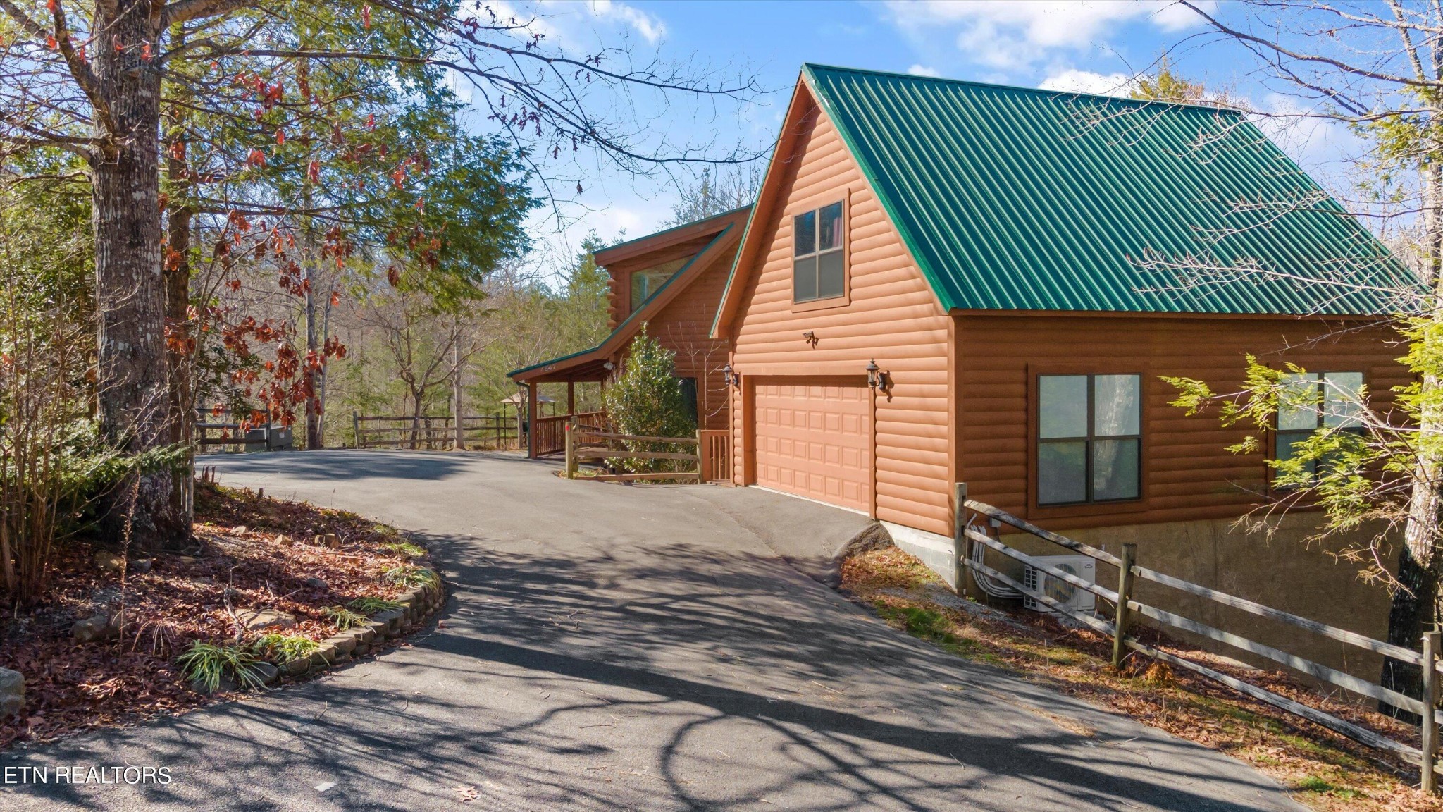 4547 Whetstone Road Sevierville, TN 37862 - Photo 3 of 50 Gallery Image 3