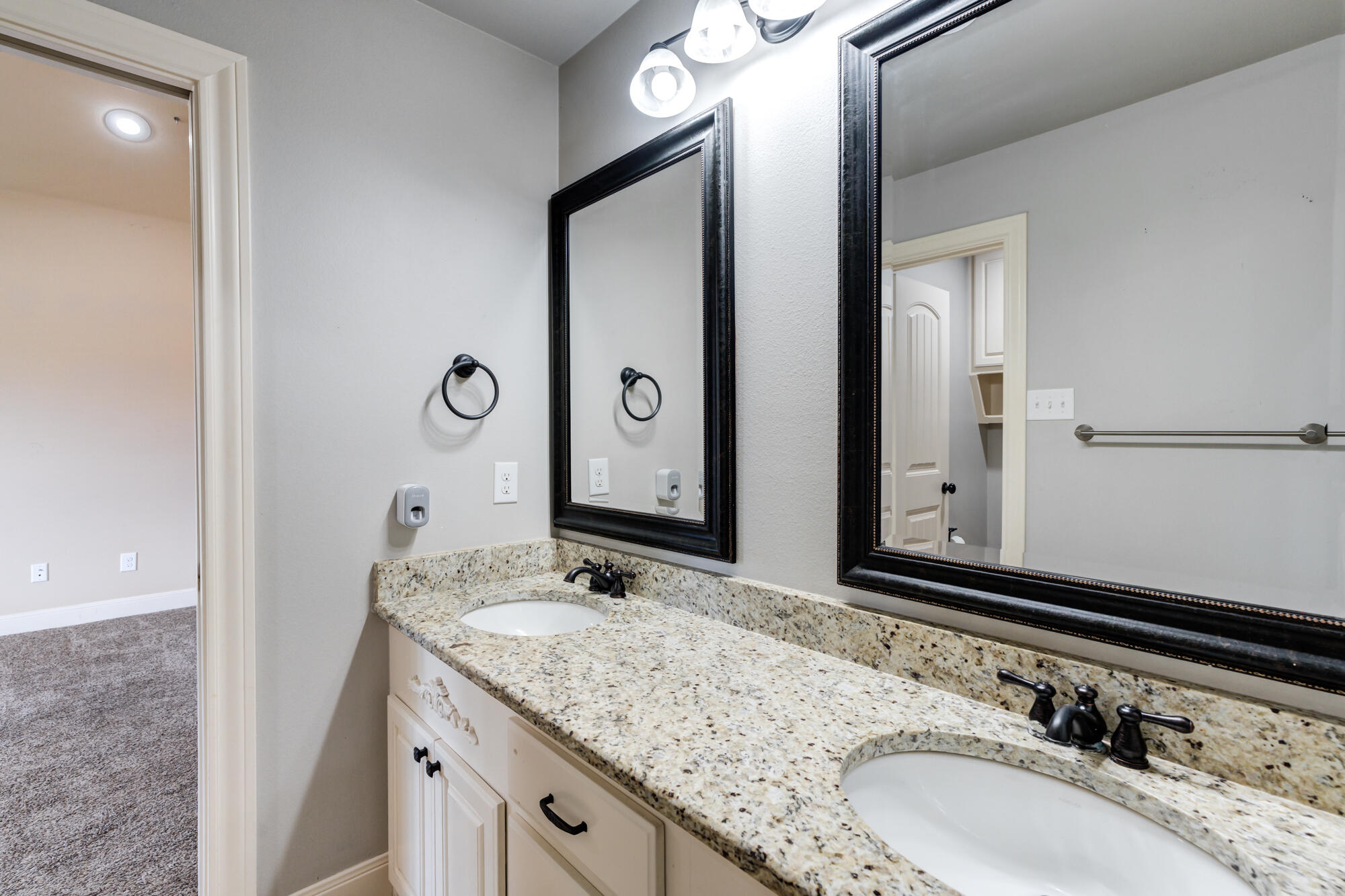 6309 76th Street Lubbock, TX 79424 - Photo 43 of 61 6309-76th-St_Lubbock-TX_37_Bathroom-3