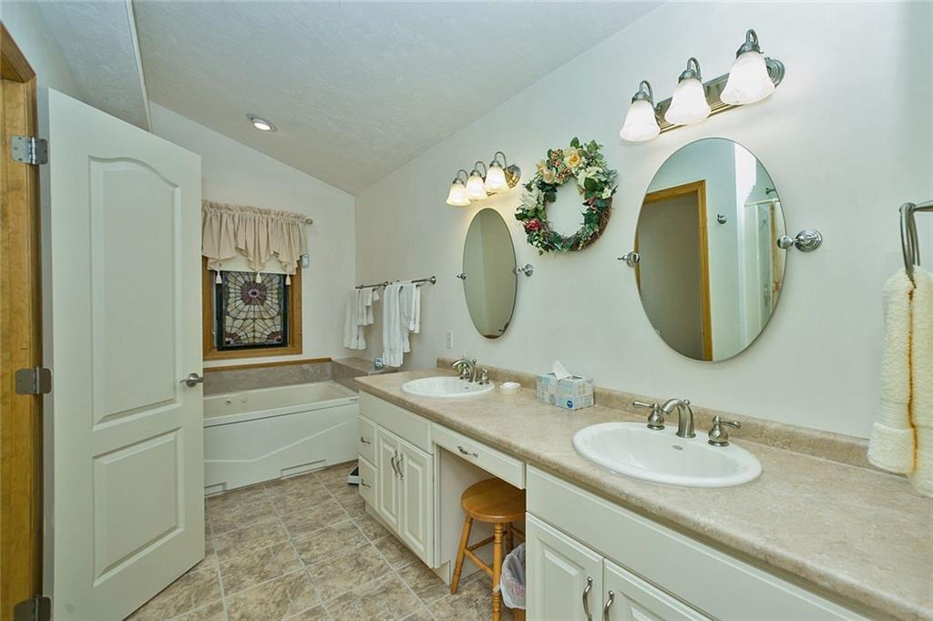 232 McDermott Road Trafford, PA 15085 - Photo 17 of 25 Gallery Image 17