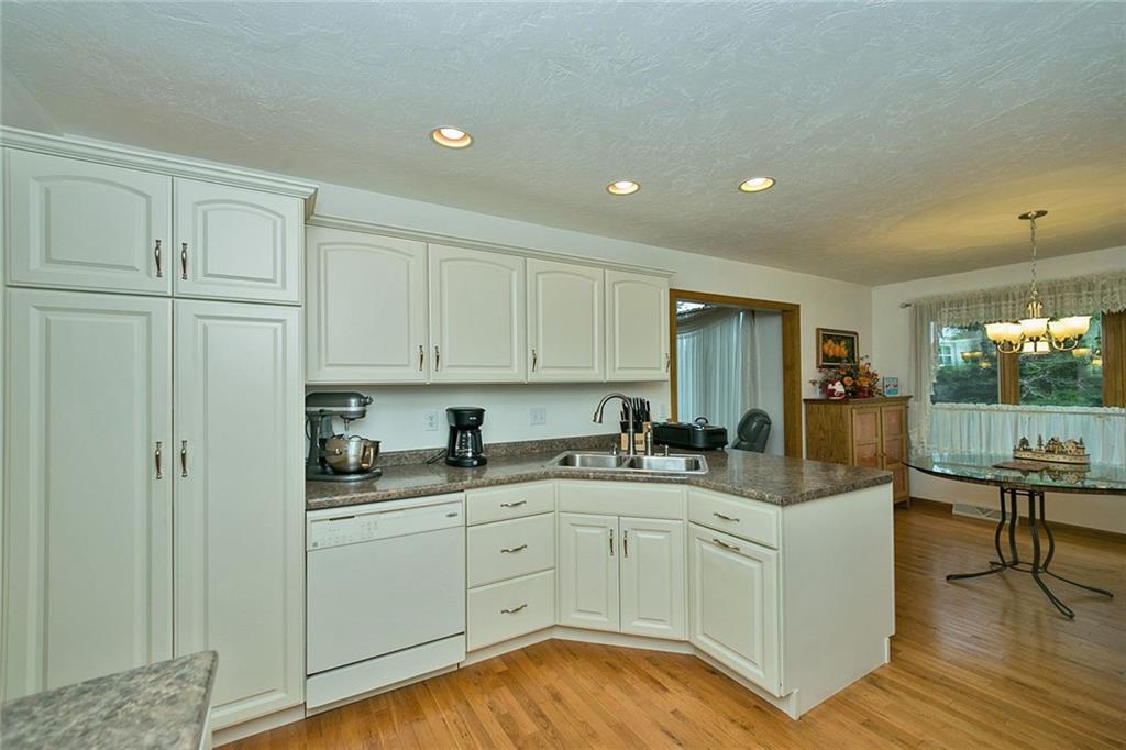 232 McDermott Road Trafford, PA 15085 - Photo 9 of 25 Gallery Image 9