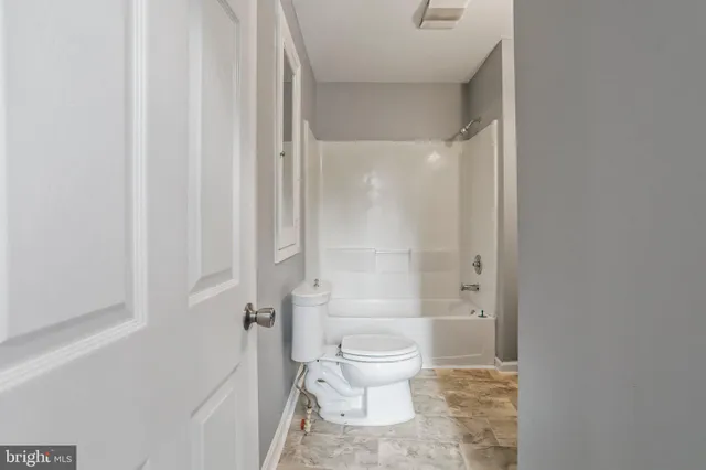 $925 | 655 South Potomac Street, Unit 3, Hagerstown, MD 21740