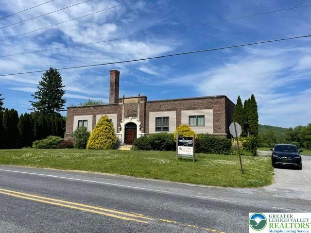 5093 Vera Cruz Road North Emmaus, PA 18049 - Photo 2 of 47