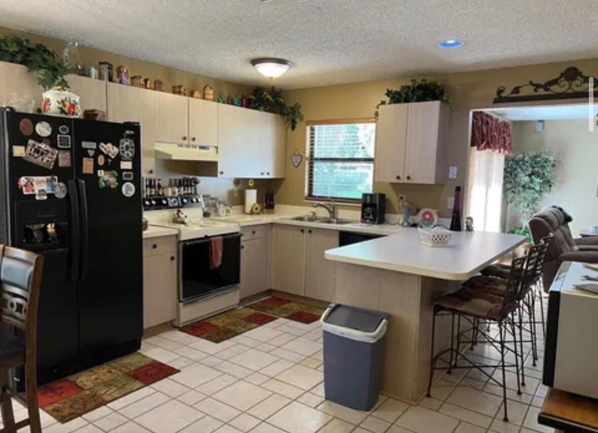 1396 Southwest 19th Terrace Okeechobee, FL 34974 - Photo 8 of 13 IMG_20260524_210916