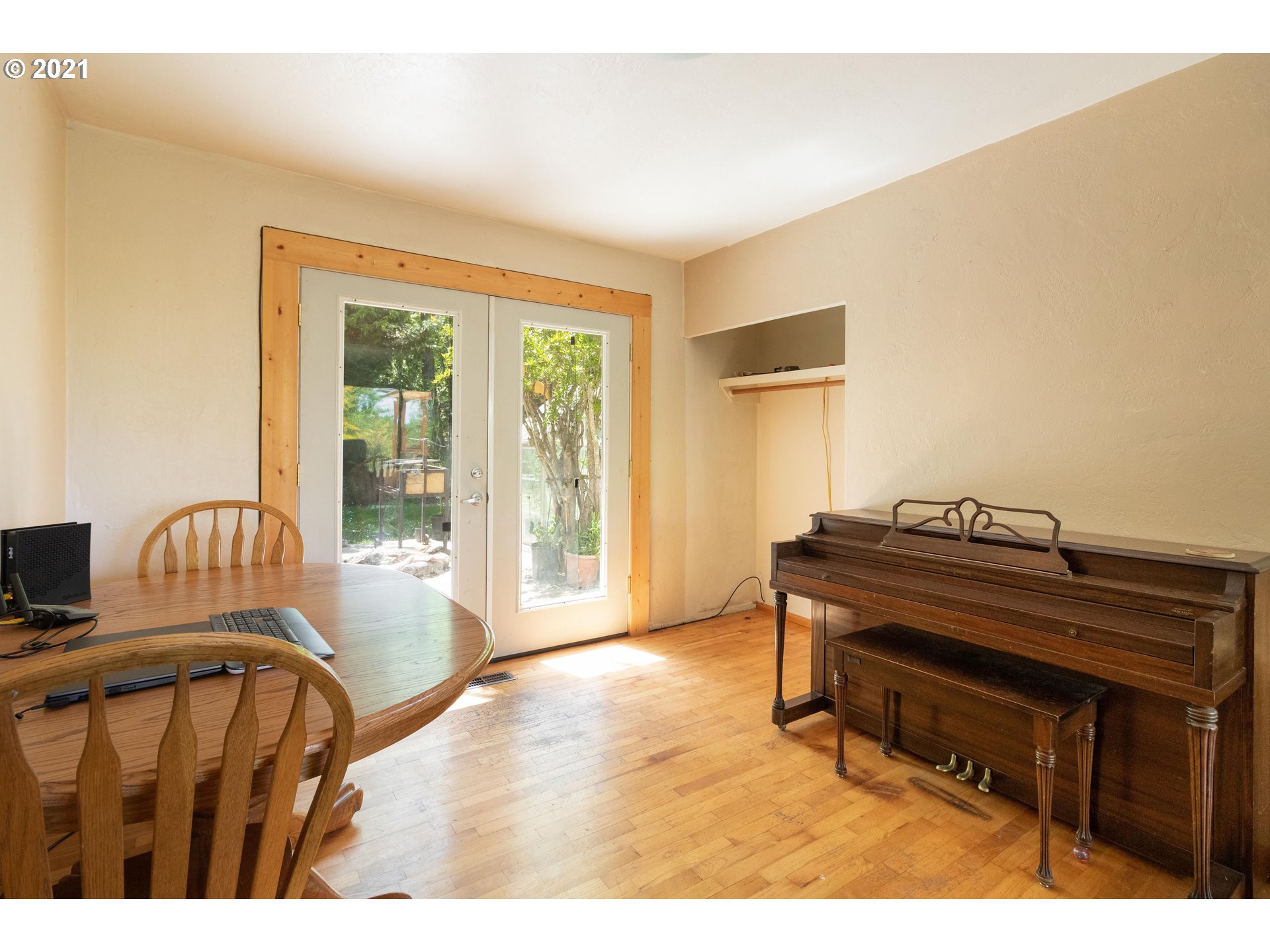 4178 Old Melrose Road Roseburg, OR 97471 - Photo 8 of 32