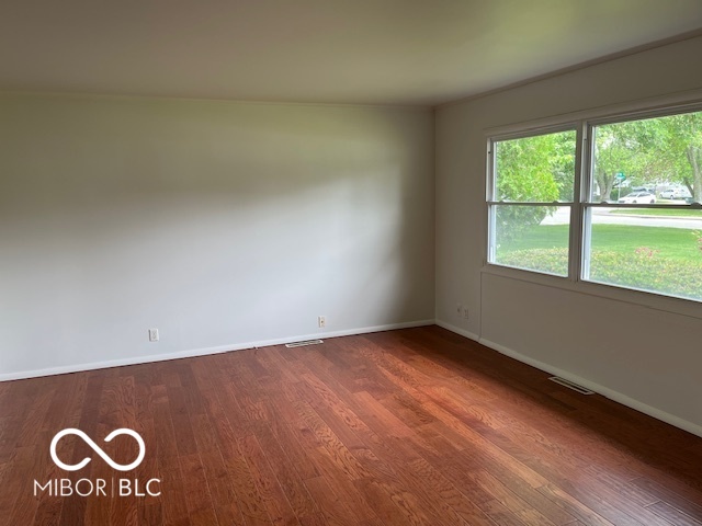 618 West McKenzie Road Greenfield, IN 46140 - Photo 2 of 11 Gallery Image 2