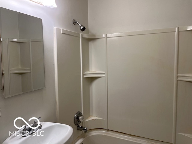 618 West McKenzie Road Greenfield, IN 46140 - Photo 9 of 11 Gallery Image 9