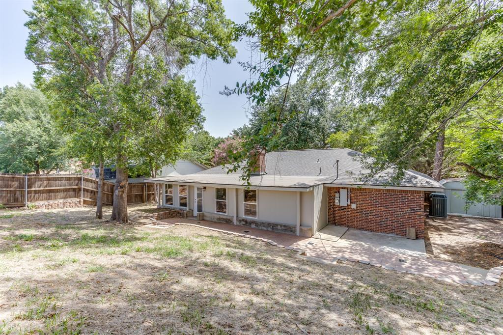 2709 Springbrooke Drive Hurst, TX 76054 - Photo 37 of 40