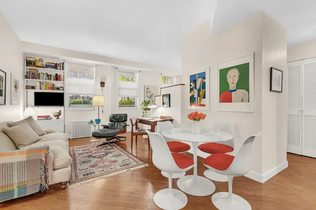 $669,000 | 22 Irving Place, Unit 1E | Gramercy