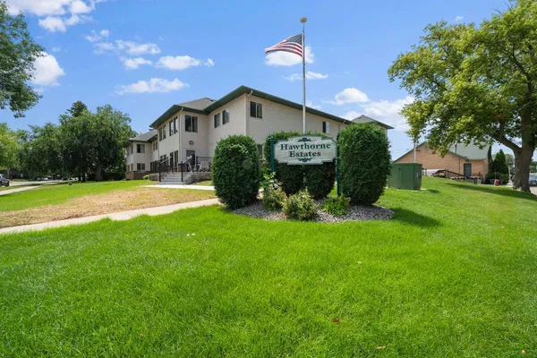 $159,000 | 912 Hawthorne Street, Unit 104, Alexandria, MN 56308