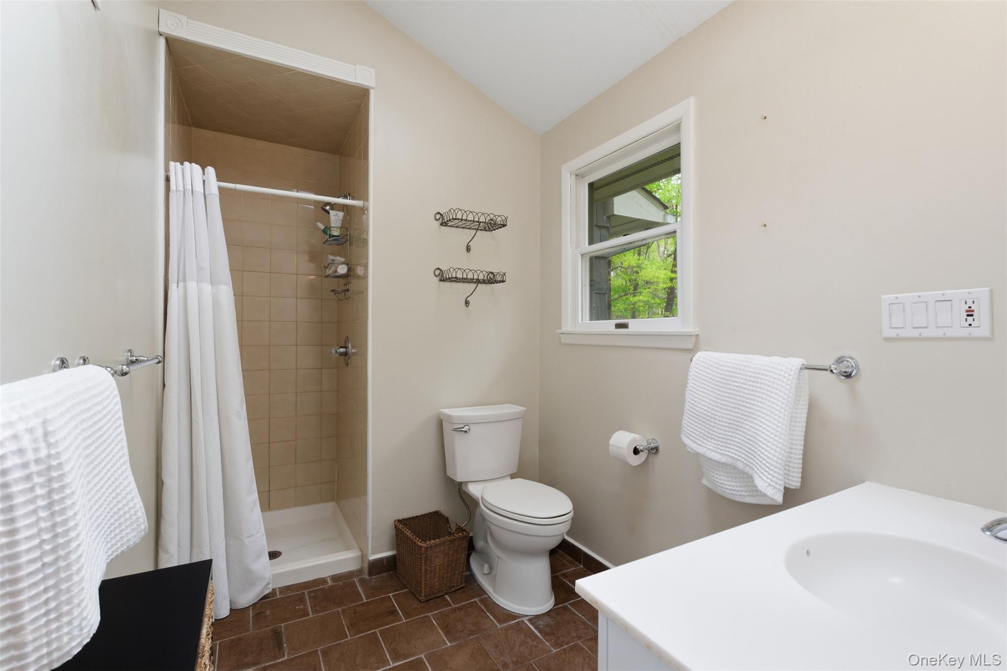 29 East Kinnicut Road Pound Ridge, NY 10576 - Photo 27 of 45