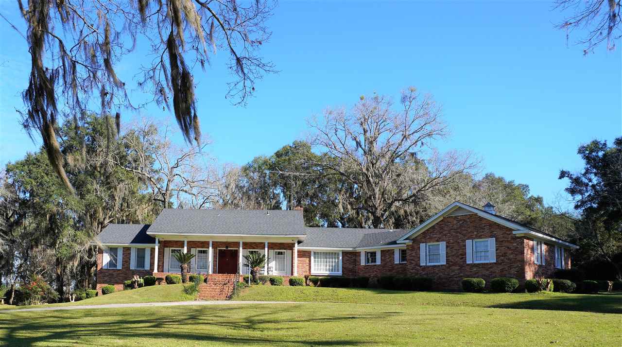588 Northwest Pickle Lane Madison, FL 32340 - Photo 2 of 29