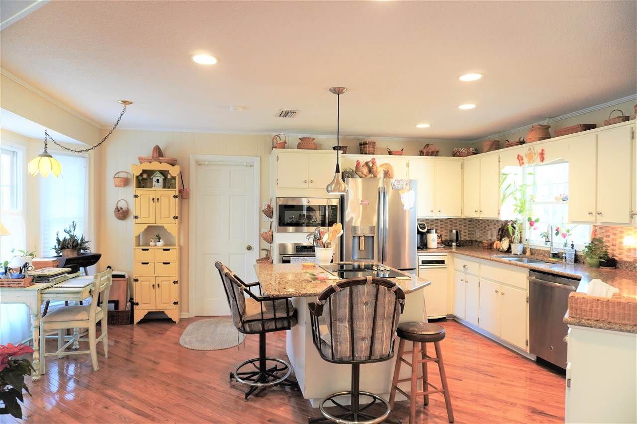 588 Northwest Pickle Lane Madison, FL 32340 - Photo 7 of 29