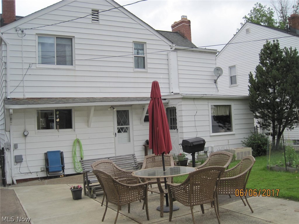 4458 Silsby Road University Heights, OH 44118 - Photo 18 of 19 Great relaxation area