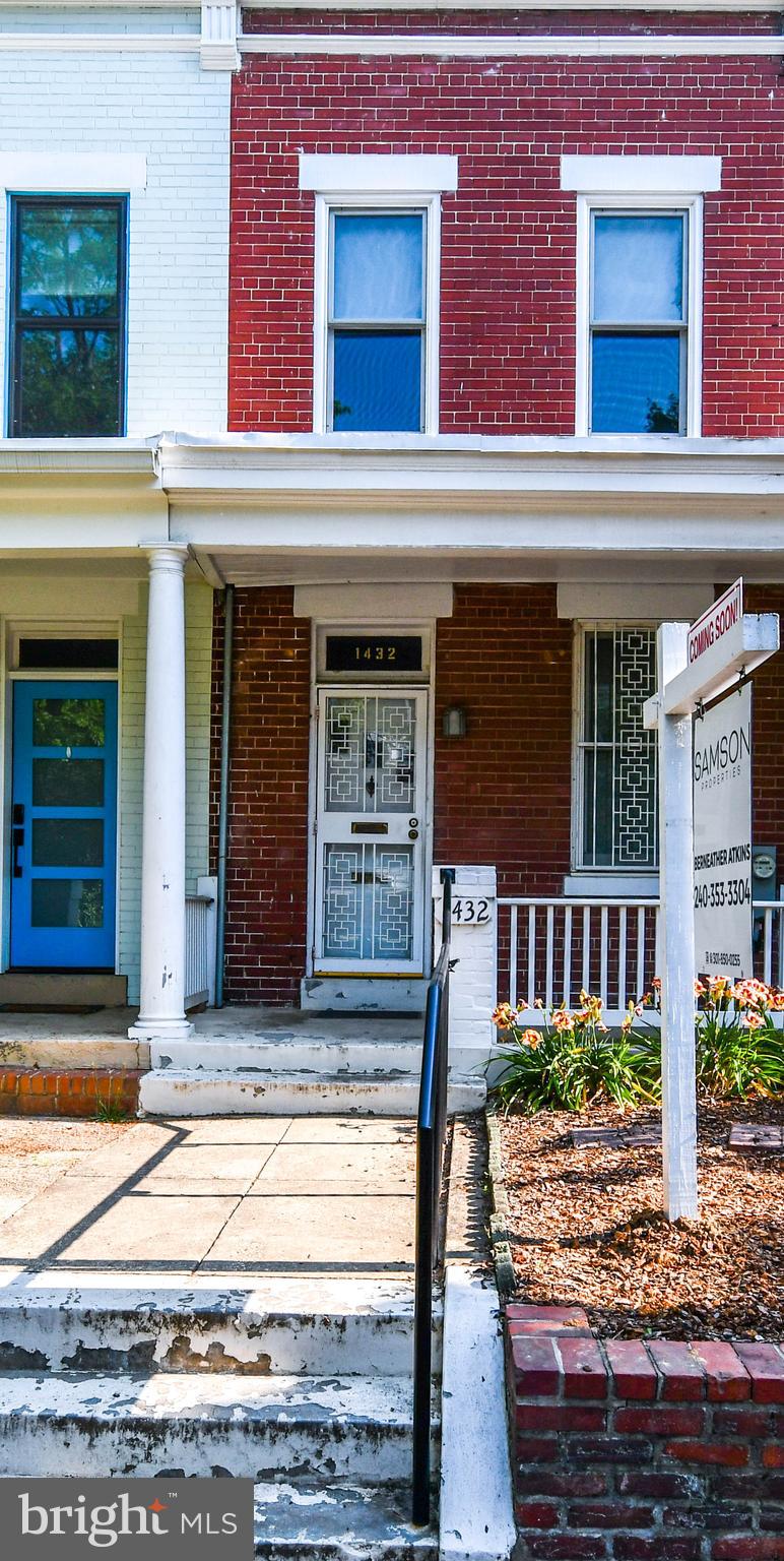 1432 C Street Southeast Washington, DC 20003 - Photo 3 of 48 a view front of house with a outdoor space