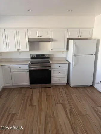 $2,400 | 20601 North 33rd Avenue, Phoenix, AZ 85027