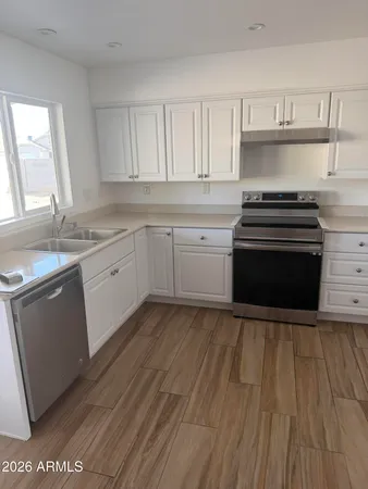 $2,400 | 20601 North 3rd Avenue, Phoenix, AZ 85027