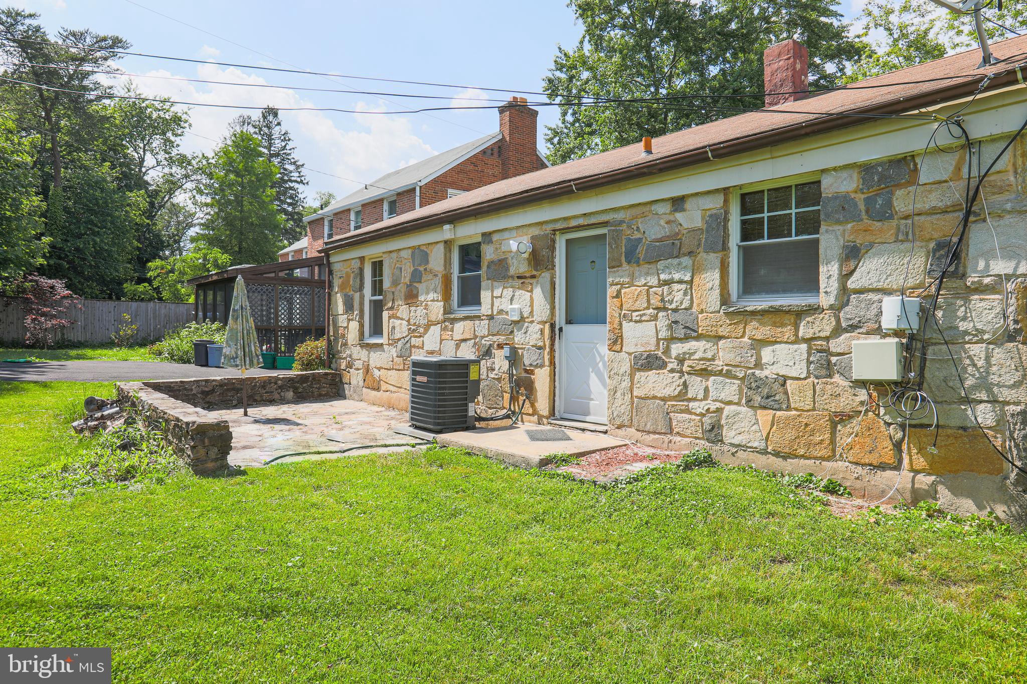 405 Upland Road Baltimore, MD 21208 - Photo 6 of 18 Gallery Image 6