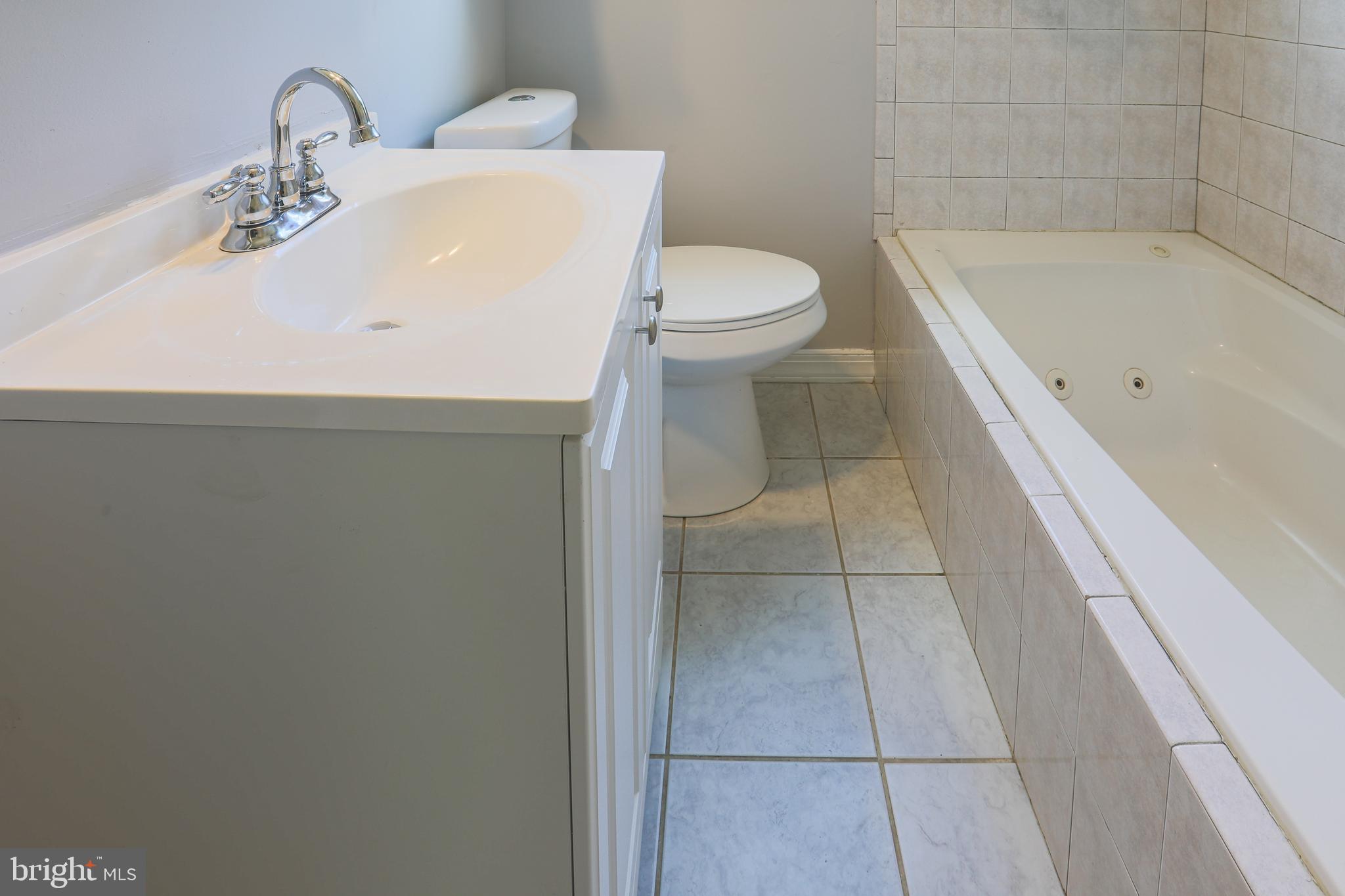 405 Upland Road Baltimore, MD 21208 - Photo 8 of 18 Gallery Image 8