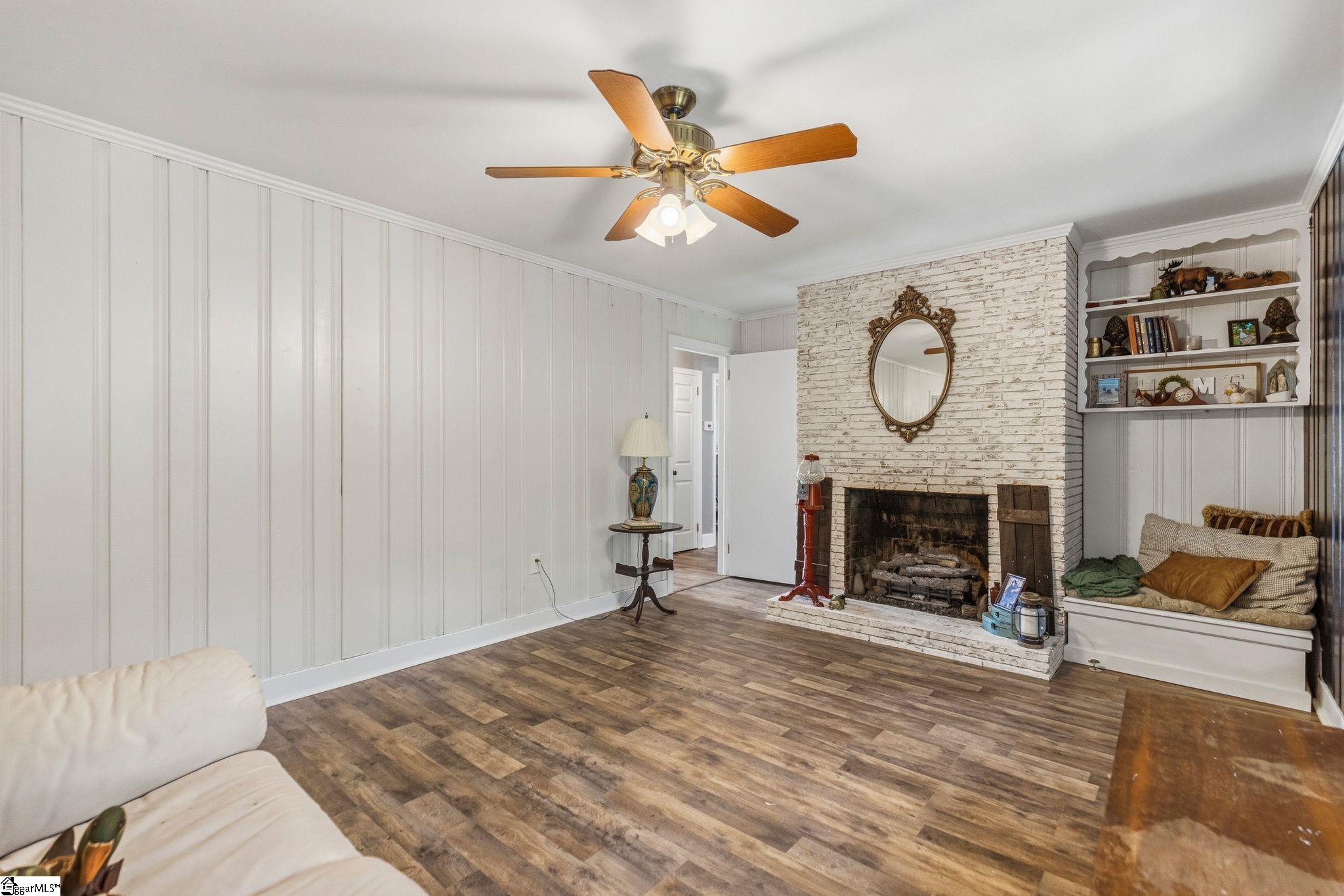 803 Calvert Avenue Clinton, SC 29325 - Photo 10 of 36