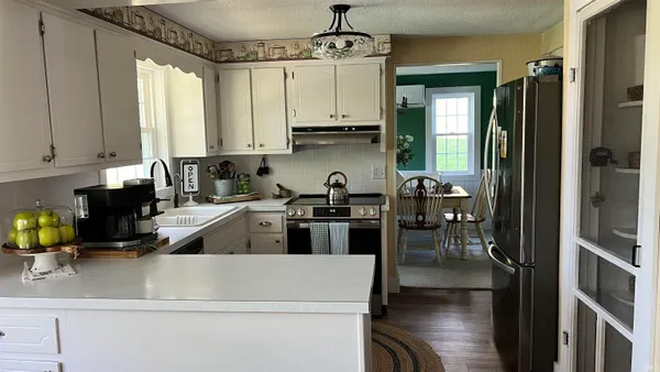 $597,900 | 12103 Ernst Road, Roanoke, IN 46783