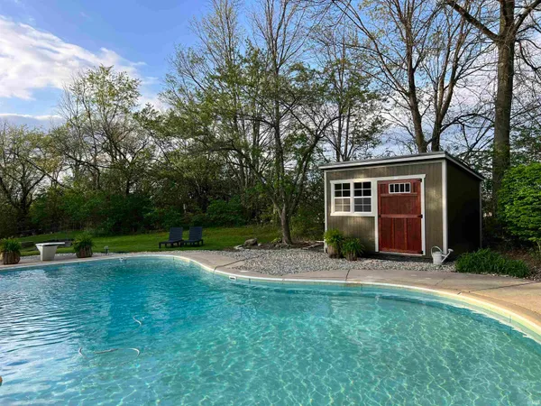 $597,900 | 12103 Ernst Road, Roanoke, IN 46783