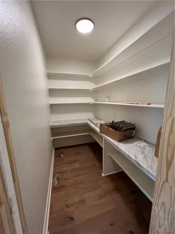 $992,900 | 2516 West 179th Street, Overland Park, KS 66085