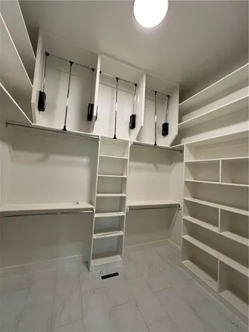 $992,900 | 2516 West 179th Street, Overland Park, KS 66085