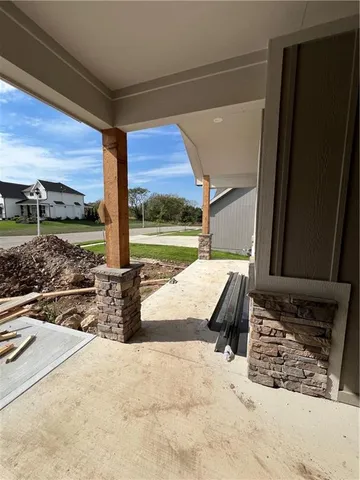 $992,900 | 2516 West 179th Street, Overland Park, KS 66085