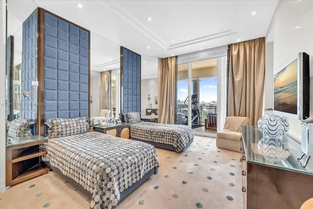 $33,900,000 | 430 Grand Bay Drive, Unit PH1AN, Key Biscayne, FL 33149