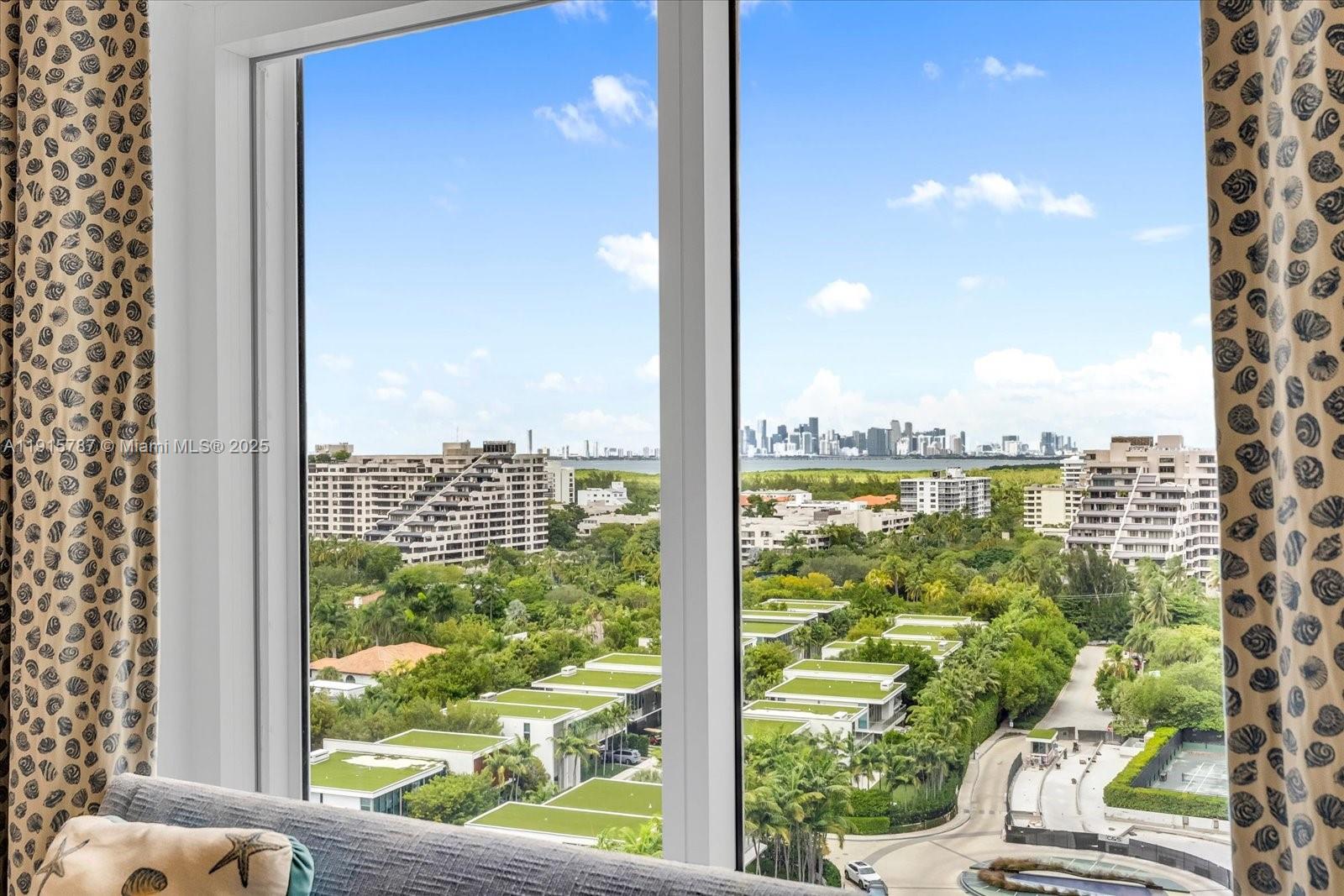 430 Grand Bay Drive, Unit PH1AN Key Biscayne, FL 33149 - Photo 26 of 48