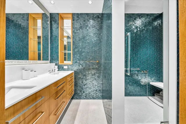 $33,900,000 | 430 Grand Bay Drive, Unit PH1AN, Key Biscayne, FL 33149