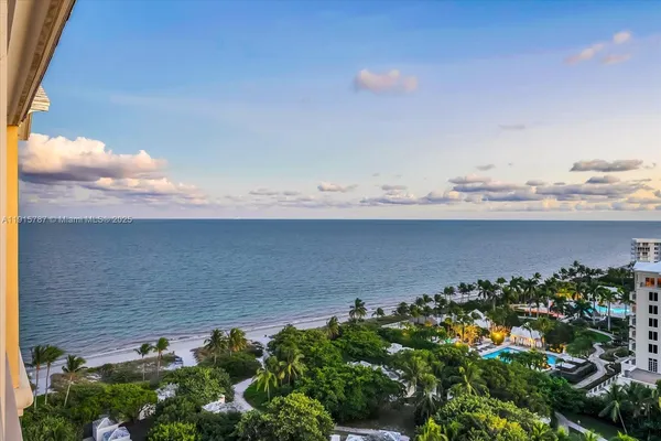 $26,000,000 | 430 Grand Bay Drive, Unit PH1AN, Key Biscayne, FL 33149