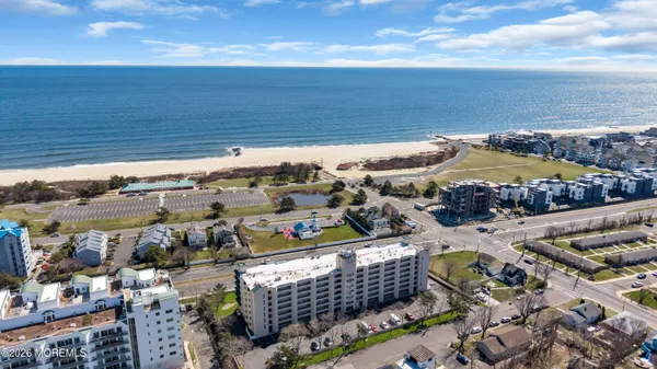 $635,000 | 422 Ocean Boulevard North, Unit 2D, Long Branch, NJ 07740