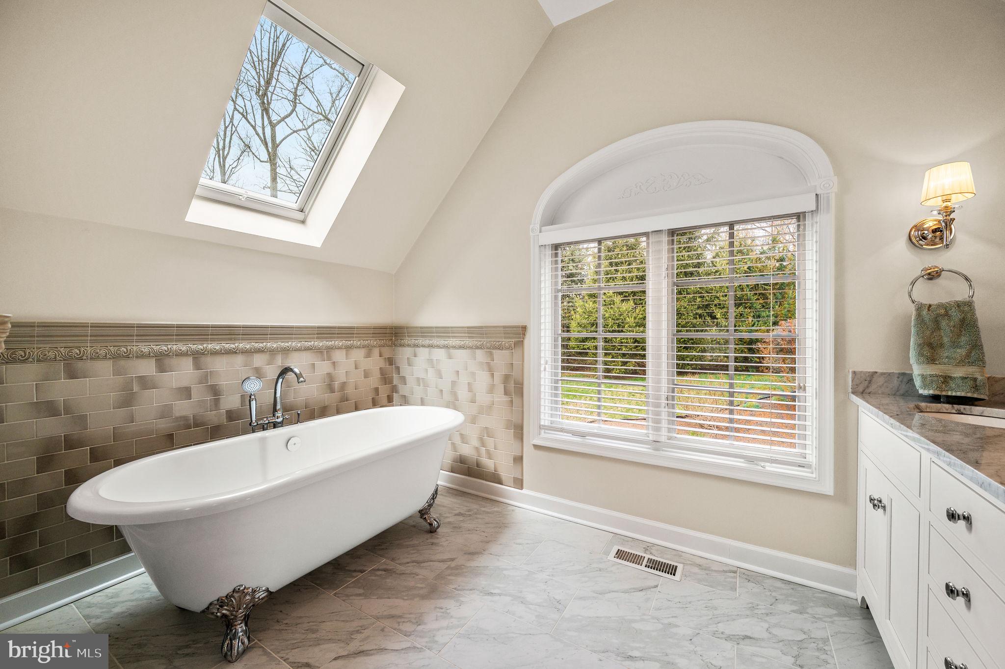 182 Grubb Road Malvern, PA 19355 - Photo 42 of 69 Primary Bathroom - soaking tub