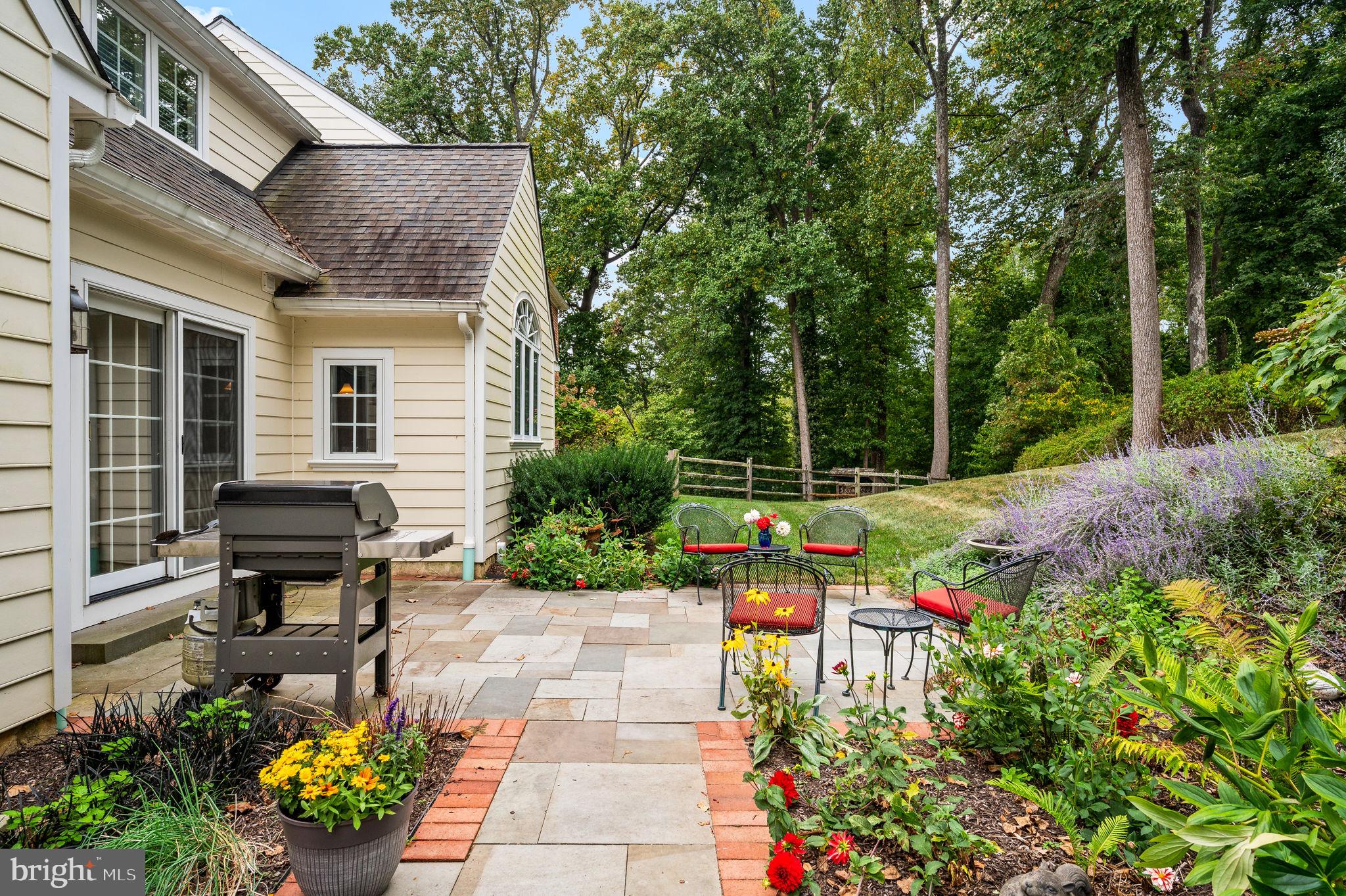 182 Grubb Road Malvern, PA 19355 - Photo 56 of 69 a garden with flowers and trees