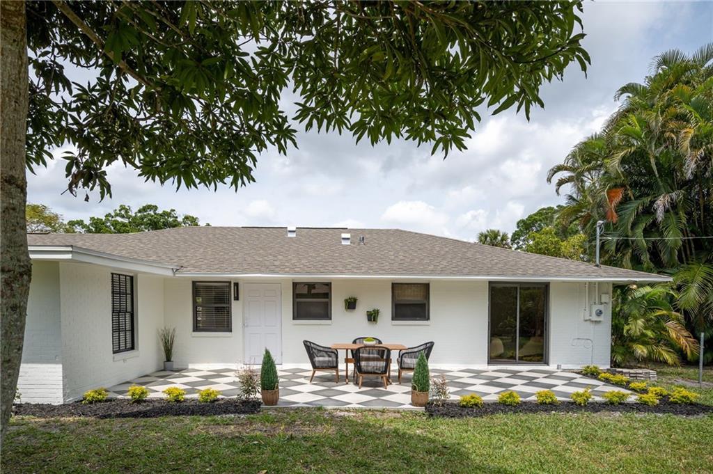 2575 15th Street Vero Beach, FL 32960 - Photo 16 of 36