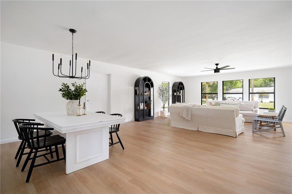 2575 15th Street Vero Beach, FL 32960 - Photo 23 of 36 a living room with furniture and window
