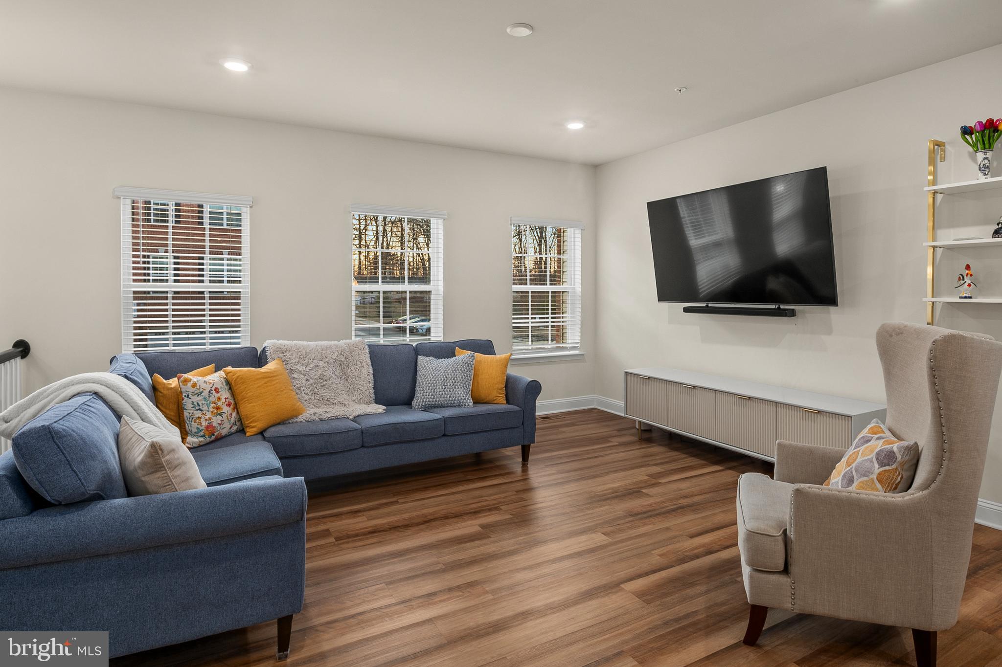 1021 Bluebells Road Gambrills, MD 21054 - Photo 2 of 52 Level 2: Living Room