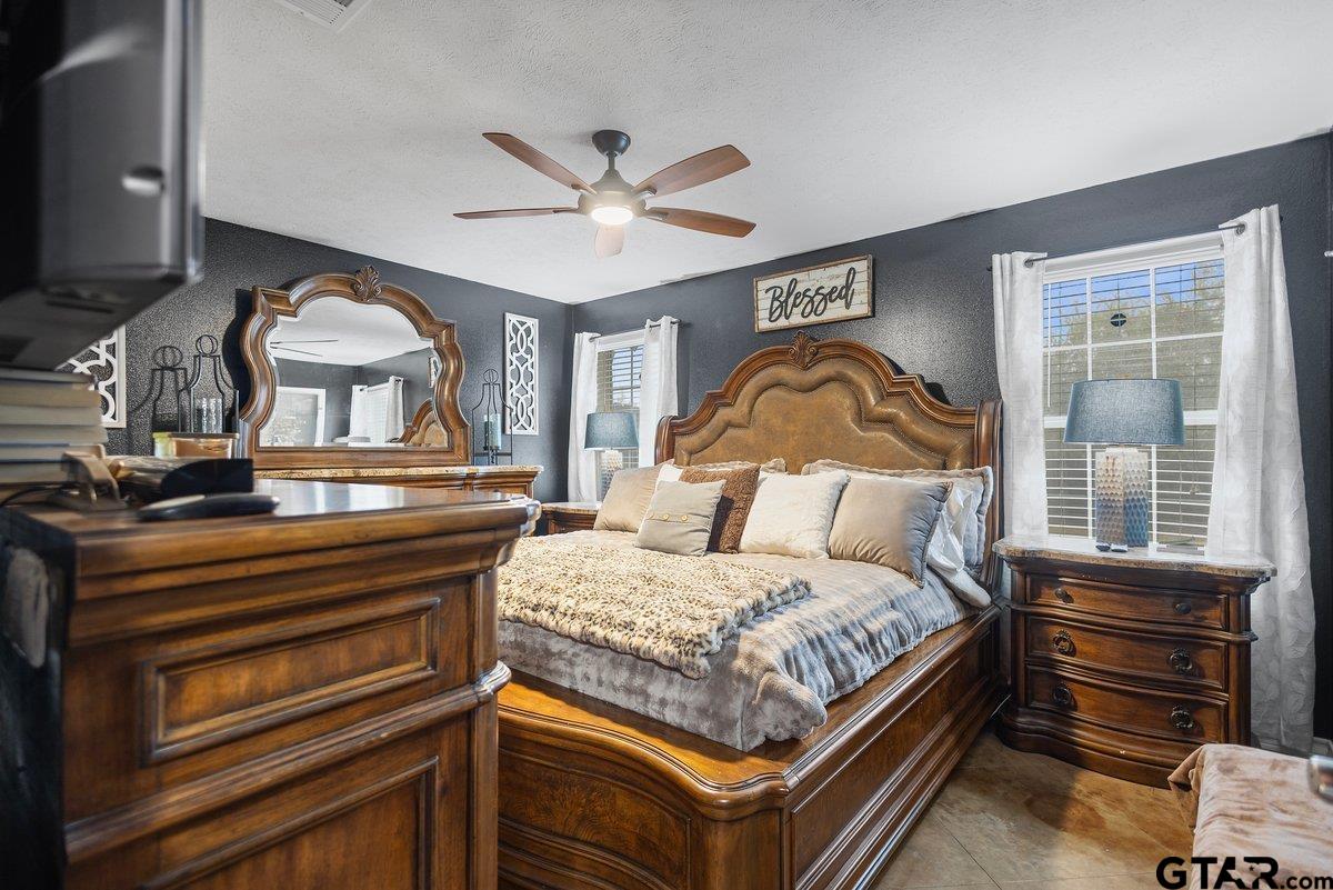 202 Spring Valley Queen City, TX 75572 - Photo 13 of 35