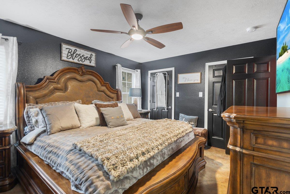 202 Spring Valley Queen City, TX 75572 - Photo 15 of 35