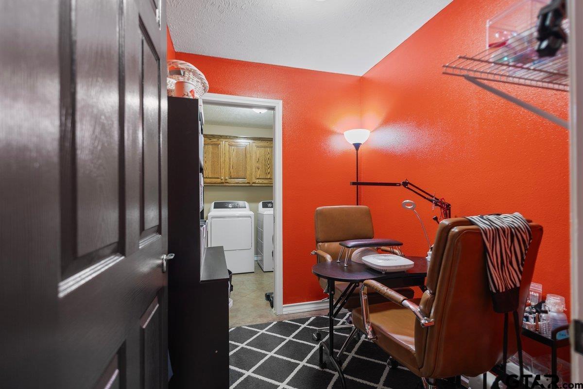 202 Spring Valley Queen City, TX 75572 - Photo 18 of 35