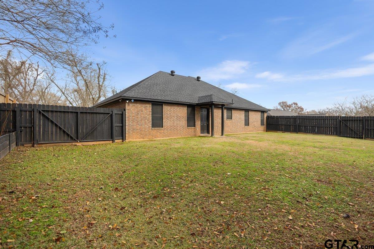 202 Spring Valley Queen City, TX 75572 - Photo 27 of 35