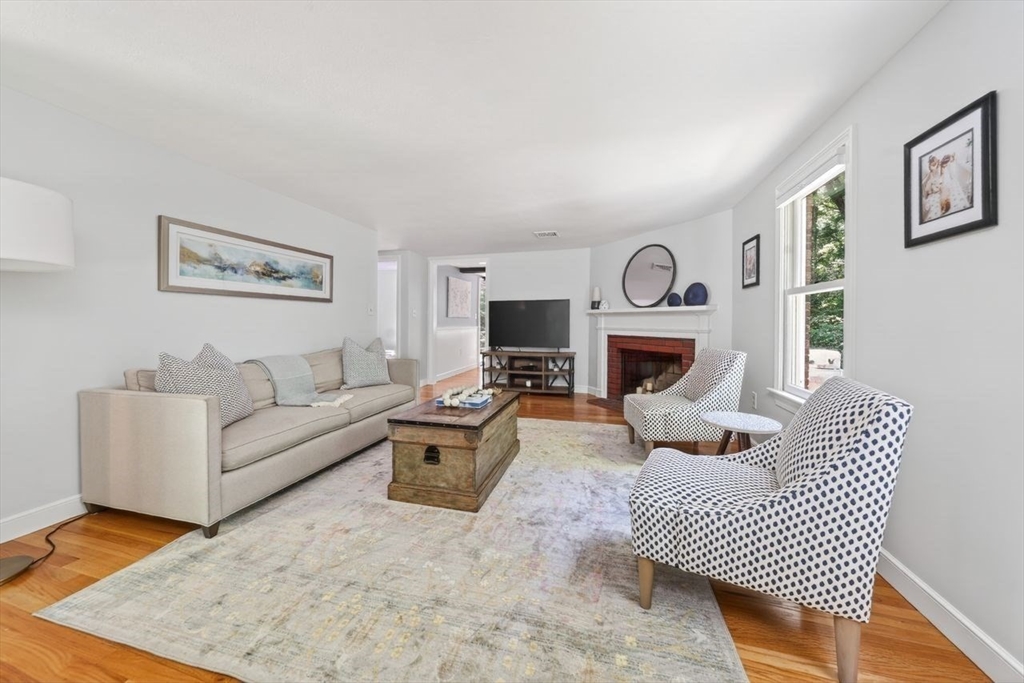 17 Woods Road Norwell, MA 02061 - Photo 3 of 37