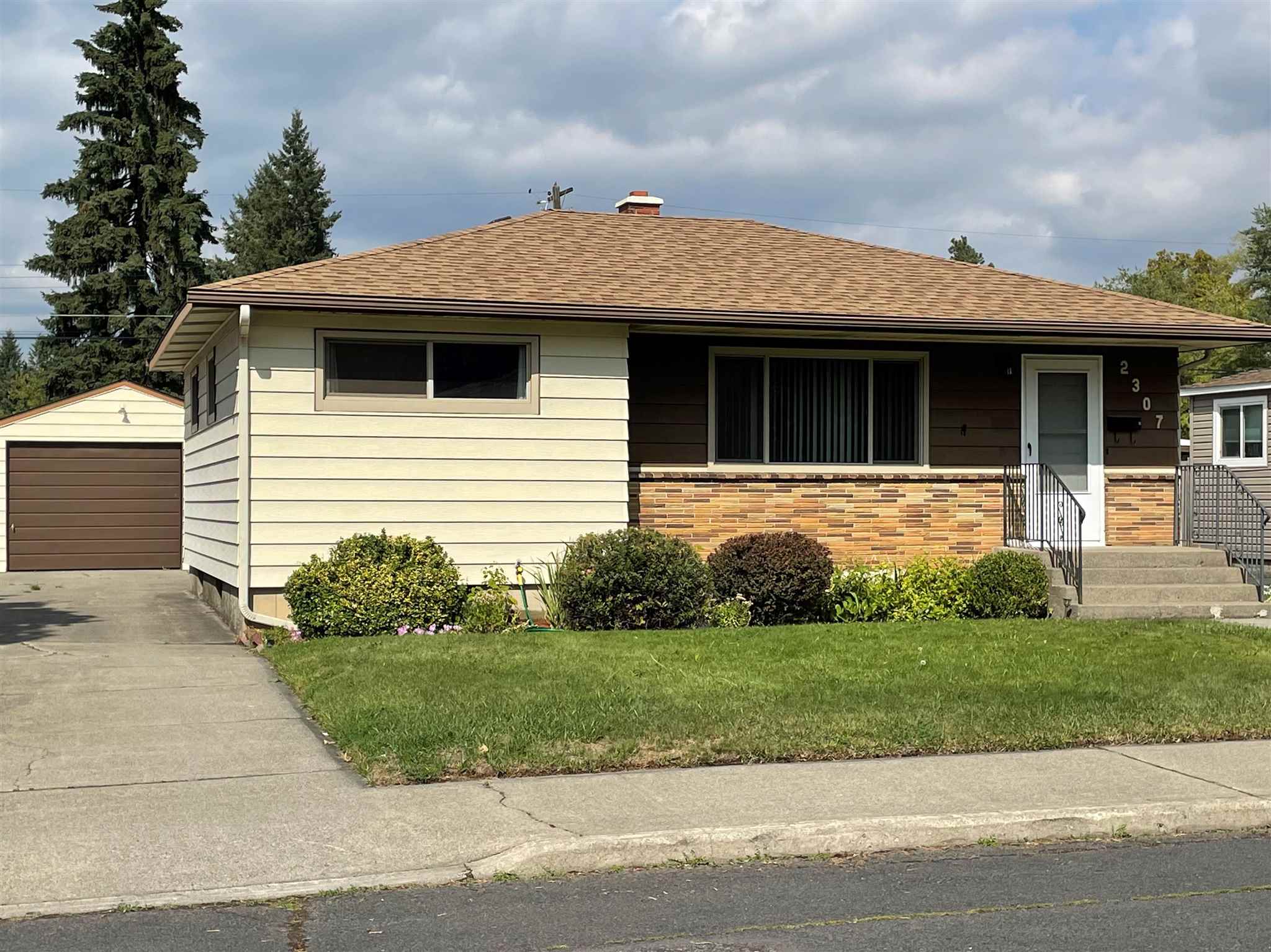 2307 East Decatur Avenue Spokane, WA 99208 - Photo 3 of 27 Gallery Image 3