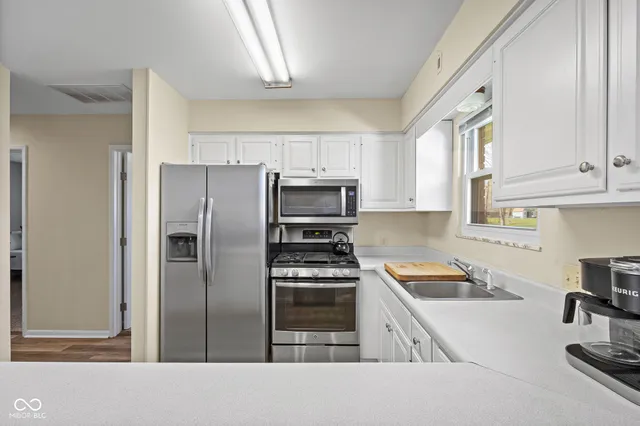 $2,250 | 3390 Carolina Street, Columbus, IN 47203