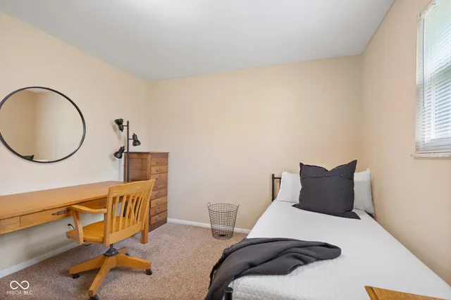 $2,250 | 3390 Carolina Street, Columbus, IN 47203