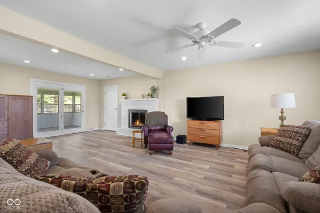 $2,250 | 3390 Carolina Street, Columbus, IN 47203