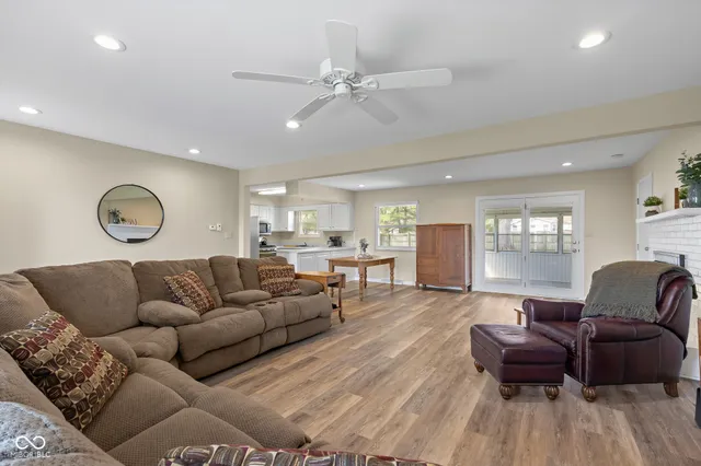 $2,250 | 3390 Carolina Street, Columbus, IN 47203